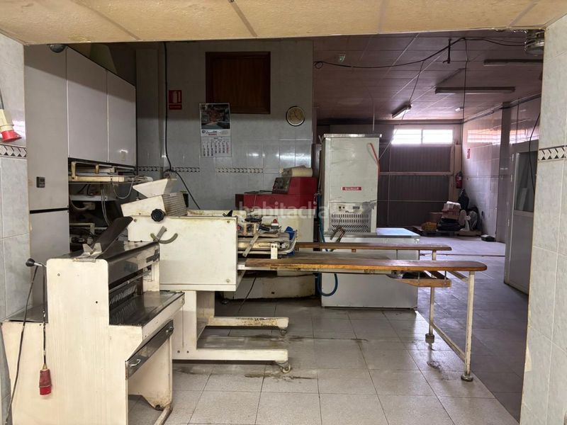 Foto 1663f913-2ff2-479a-a3fd-8966e95dc672. Lloguer local comercial a los santos de la piedra 22 a Muro de Alcoy