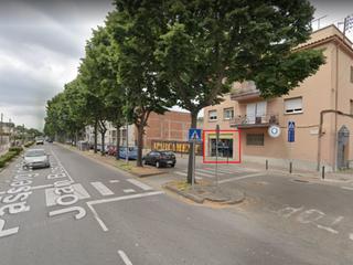 Location Local commercial à Passeig sant joan bosco 17. Carrer de molt de pas i bona visibilitat del local