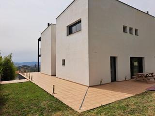 Miete Chalet in Carrer regasol 27. Grandes vistas