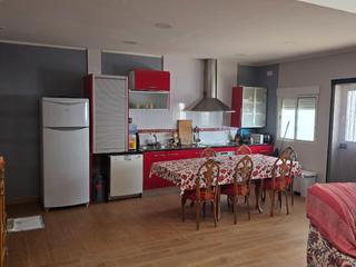 Maison à Calle asia 24. Se vende hermosa casa con piscina