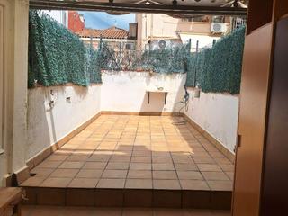 Rent Flat in Ample 81. Piso de 3 habitaciones con terraza y balcón