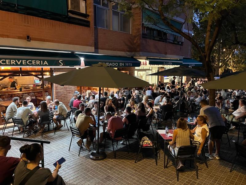 Foto 49e96485-fe66-4406-b533-142bc0e4d245. Traspàs local comercial a avinguda de catalunya 38 a Badalona