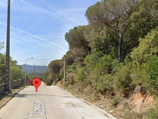 Terreno residencial en Avinguda del maresme 42. Único en maresme: 1000m2 al entrada de parque natural
