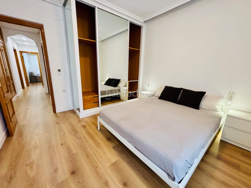 Foto 480a6ee0-c5ab-4e1f-a26e-0c1af7f619be. Miete etagenwohnung in san jacinto castañeda 37 in Valencia