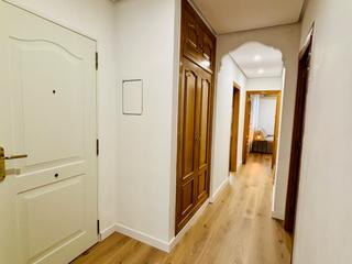 Miete Etagenwohnung in San jacinto castañeda  37. Piso reformado, con suelo laminado y electrodomésticos y muebles