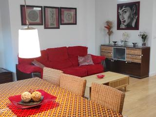 Lloguer Apartament a C rojaleros ausentes 8. Alquiler solo profesores, curso escolar.