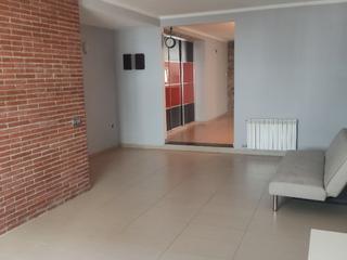 Piso en Sant jaume 12. Planta baja con mucha amplitud