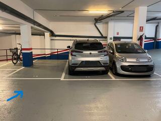 Parking voiture à Aragó 113. Pàrquing lluminós i net