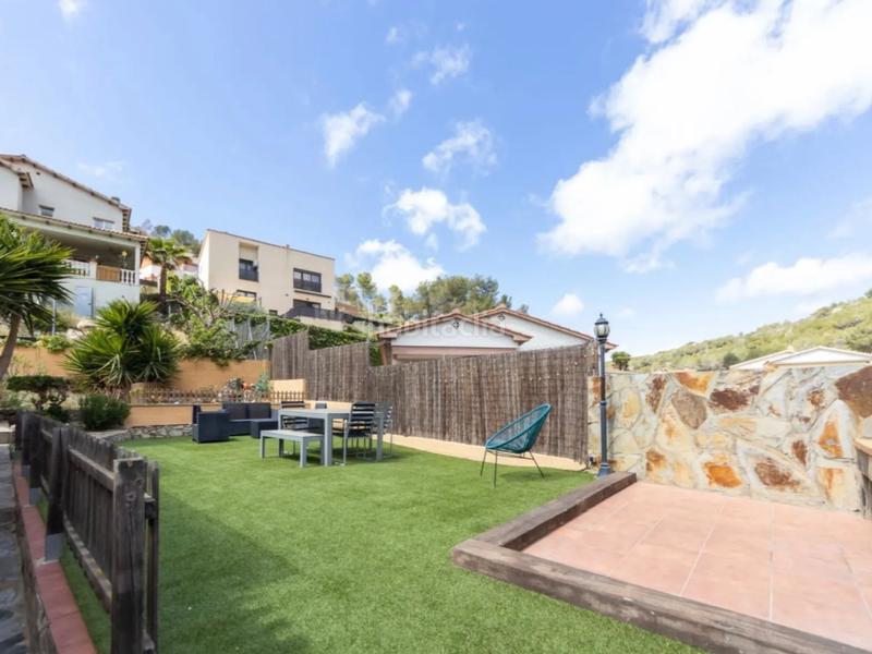 Foto f80b412d-65fc-415a-b86a-546bd5081400. Casa en avenida de los rosales 0 venta de casa unifamiliar con licencia turística – urbanización los rosales (barcelona) en Castellet i la Gornal