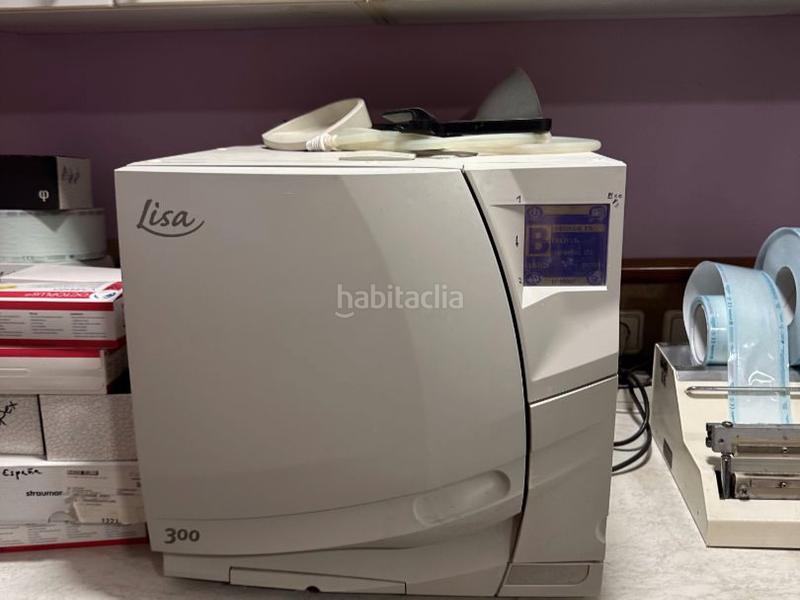 Foto 3c92f4ad-cb70-440c-a074-fbbca964e868. Transfer business premise in plaza europa 4 in Sant Narcis Girona