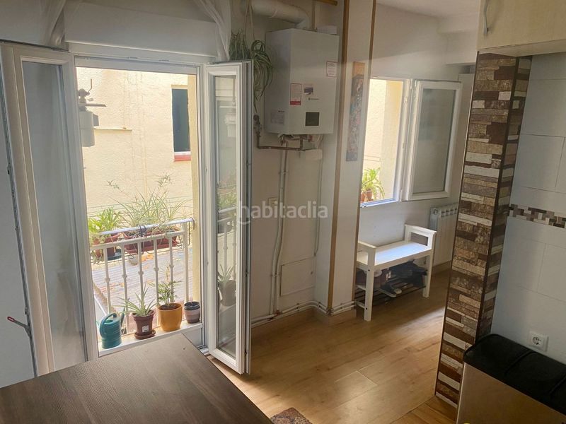 Foto 584c3369-8ae9-43a9-bffb-a7f4cc7d328b. Piso en hermanos de pablo 6 ¡vendemos nuestra casa llena de historias de amor con una energía preciosa! en Madrid