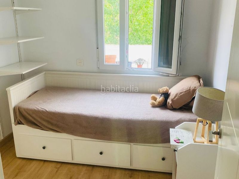 Foto 8f21d0d7-781f-4362-b02b-38152ea5d318. Piso en hermanos de pablo 6 ¡vendemos nuestra casa llena de historias de amor con una energía preciosa! en Madrid