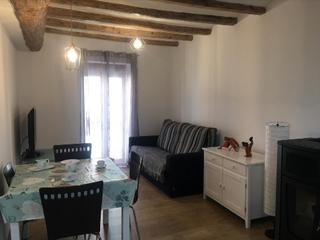 Apartament a Sant quinti 22. Con liciencia turistica para entrar a vivir