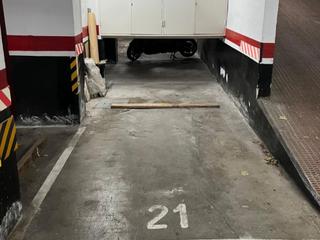 Aparcament cotxe a Carrer de melcior de palau 148. Plaza de parking