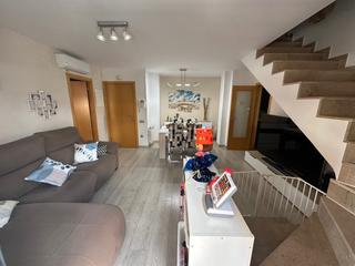 Dúplex en Avinguda de l’ estatut  27. Duplex con dos plazas de garaje