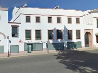 Casa adossada a Avenida concepción rodríguez solis  56. Dúplex de 3 plantas con terraza solárium – para entrar a vivir e