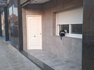 Piso en Av. santiga 34. Con terraza de mas de 50mts²