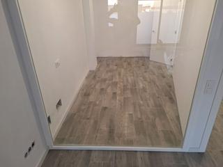Piso en Av. santiga 34. Con terraza de mas de 50mts²