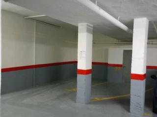 Aparcament cotxe a Carrer de monsenyor higini anglès 11. Parking de dos plazas + trastero