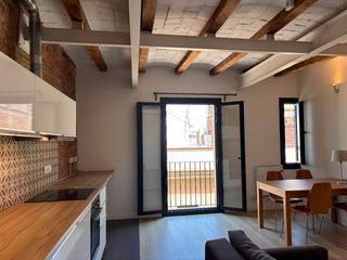 Piso en Carrer dels salvador 4. Junto mercat de sant antoni
