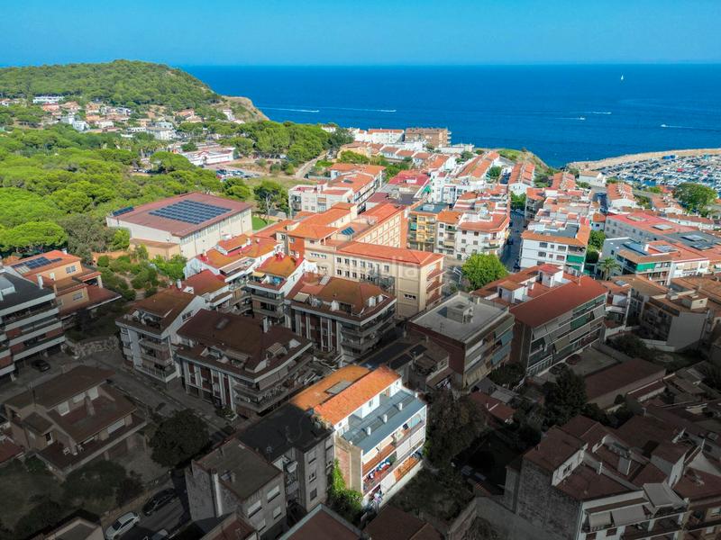 Foto da80a148-88a8-4958-a011-1f6ba3a448db. Piso en xaloc 33 exclusivo piso reformado con vistas al mar junto al port marina en Palamós