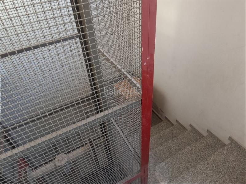 Foto c395fdf6-d177-4242-94e6-c66aee50f4e9. Transfer business premise in avinguda barcelona 26 in Rubí