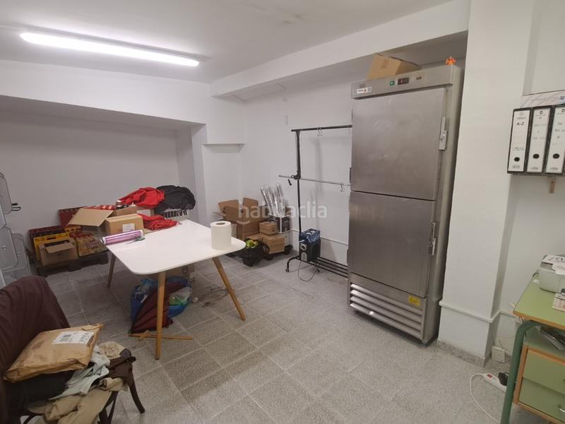 Foto ada2ad0d-47b4-44a8-aefc-f41e8c968139. Traspàs local comercial a avinguda barcelona 26 a Rubí