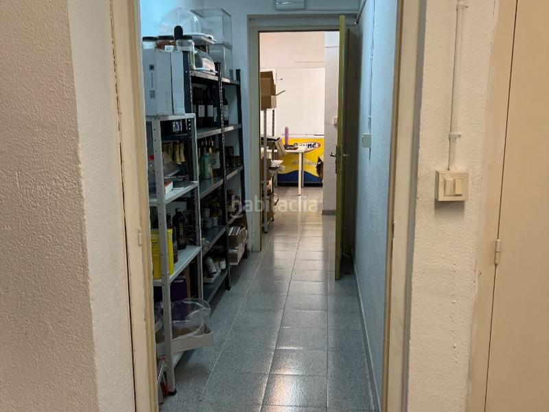 Foto dd2e5881-6ebb-4a9b-ac75-c2fb0ce0099a. Traspàs local comercial a avinguda barcelona 26 a Rubí