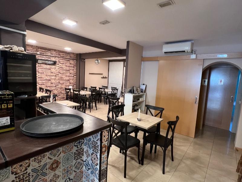 Foto 64b1439a-63cd-4748-a58e-e78fe60dc1ab. Traspaso local comercial en avinguda barcelona 26 local en el centro en Rubí