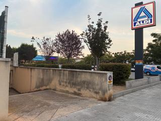 Aparcament cotxe a Avda barcelona  48. Parking ara dos coches