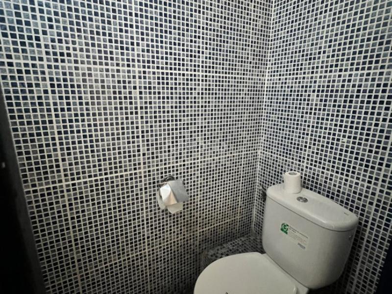 Foto 02254e8d-76ff-45a6-a5a8-aff1624800da. Local comercial en sant crist 23 bar en venta en Sants con licencia en Barcelona