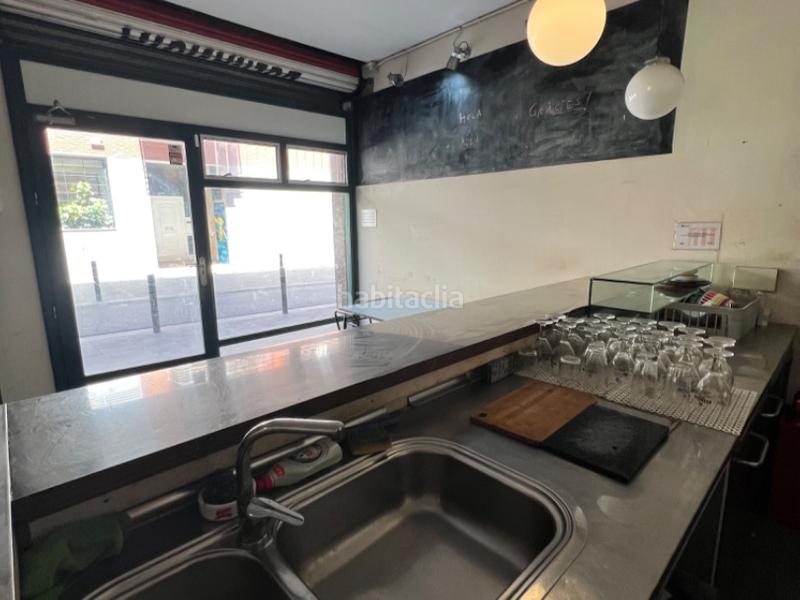 Foto cf8f3b01-a54d-425a-934e-a39c4df310a1. Local comercial en sant crist 23 bar en venta en Sants con licencia en Barcelona