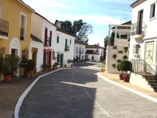 Casa adosada en Calle 11 53. En urbanizacion pueblo guadalmina , guadalmina baja