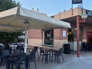 Traspàs Local Comercial a Carrer vallès 1. ¡oportunidad única en el corazón de la ciudad!