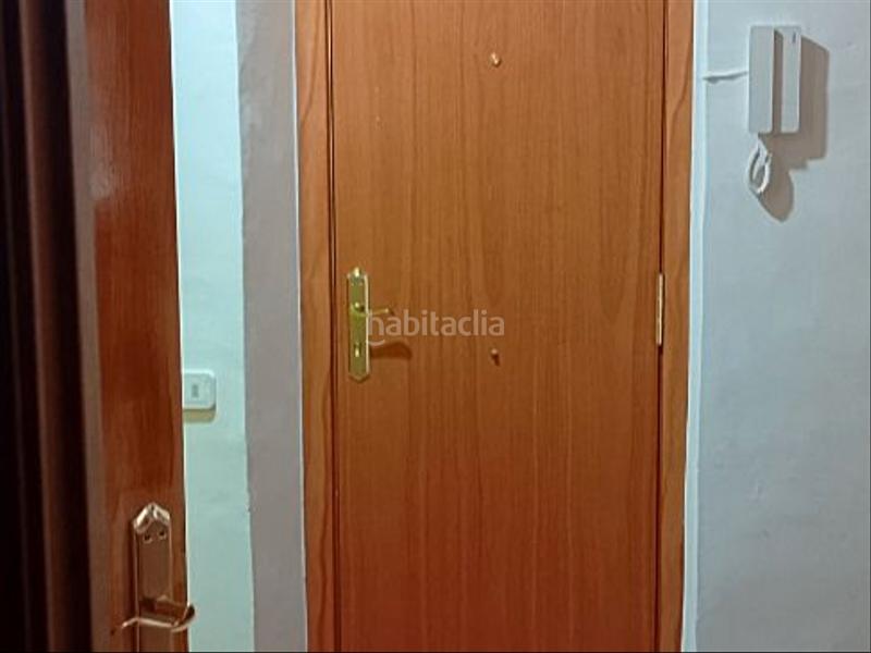 Foto 6a8ee39b-b2ed-40ea-8acd-3e31d1c477c5. Piso en carrer orient 8 piso reformado para entrar a vivir en Puig-reig