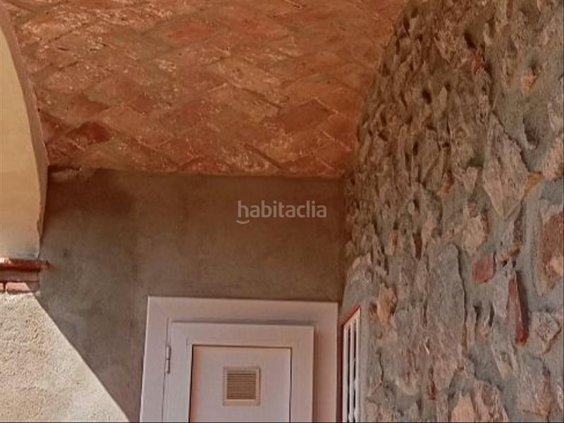 Foto a2c87f14-a3cd-4bc1-b1c4-9e47b57e5e22. Piso en carrer orient 8 piso reformado para entrar a vivir en Puig-reig