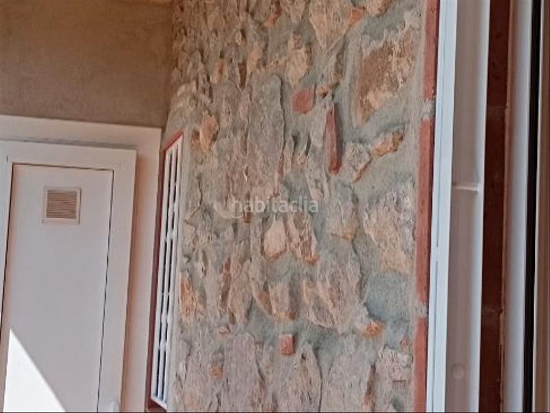 Foto a9a62f80-d5eb-47da-8f64-504d21314a12. Piso en carrer orient 8 piso reformado para entrar a vivir en Puig-reig