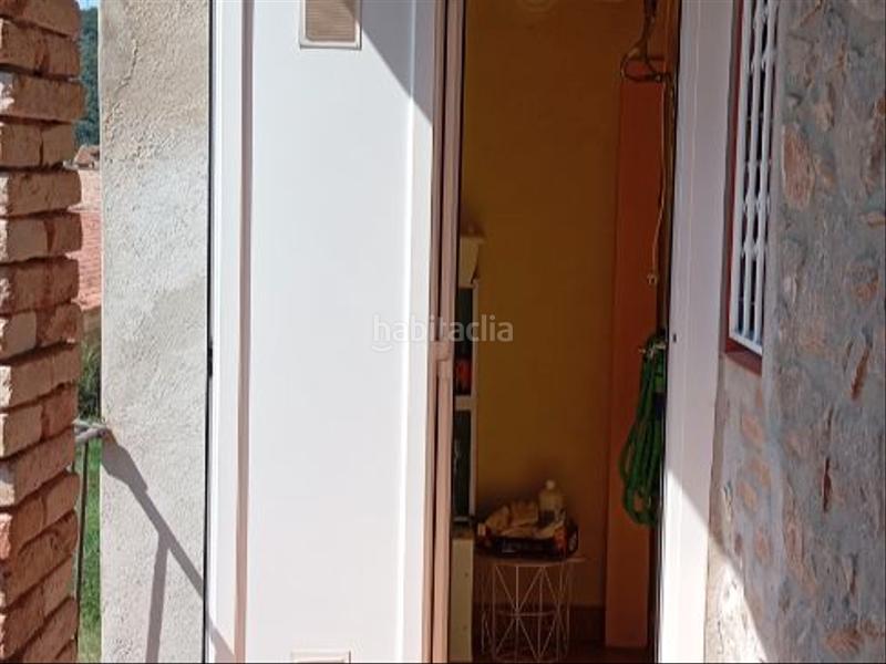 Foto be6be17f-6ab7-4116-8c43-09f28d262aec. Piso en carrer orient 8 piso reformado para entrar a vivir en Puig-reig