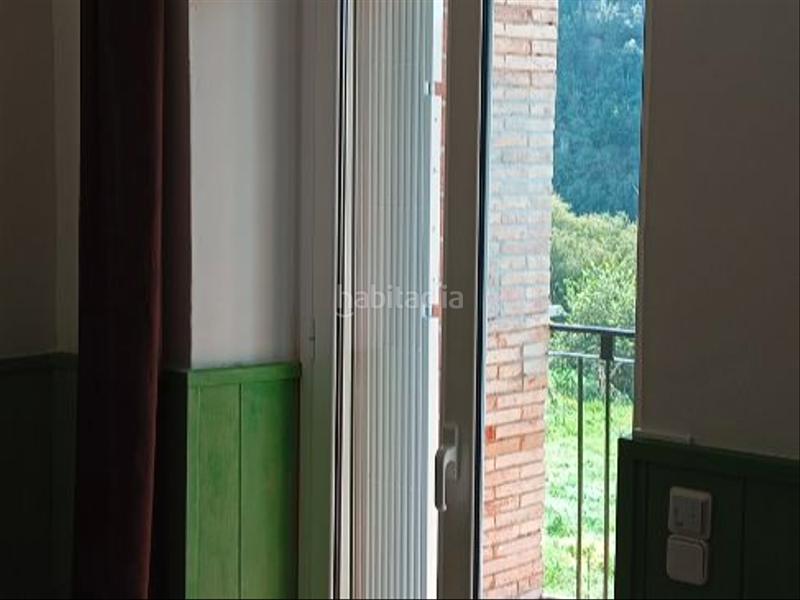 Foto e1ba69e7-f405-40ab-8e1e-a85e9276b43d. Piso en carrer orient 8 piso reformado para entrar a vivir en Puig-reig