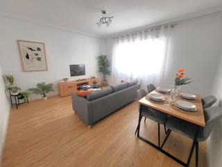 Piso en Calle san isidro 6. ¡oportunidad única! bajo recién reformado, con patio y amueblado