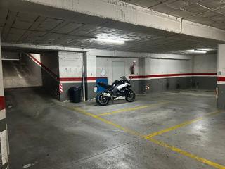 Alquiler Parking coche en Enric granados 24. Parking zona alta de lleida