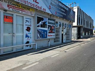 Nave industrial en Familia gallego 1