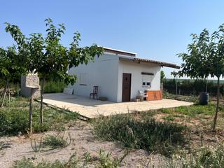 Finca rústica en Avinguda catalunya 9. Perfecta para tener animales
