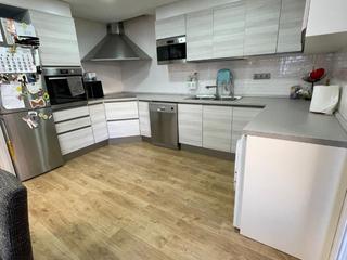 Location Appartement à Carrer de lepant 60. Pis en el centre de mataró llest per entrar a viure.