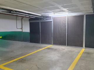 Alquiler Parking coche en Carrer eric r svensson 7. Amplia plaza de parking en teia/ocata