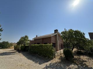 Chalet in Carrer major 45. Casa urbana a 4 vents de 148m2 a la floresta