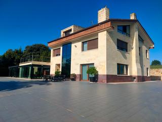 Chalet in Lugar barrio mentxakaetas 17c. Casa increible en entorno tranquilo y seguro a pocos minutos de