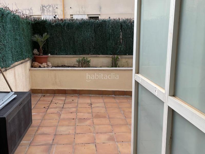 Foto 7f27b49b-ab6f-4551-9da0-046684f48bbb. Alquiler piso en avda francesc macià 30 fenomenal piso (bajos con amplia terraza) en Sitges
