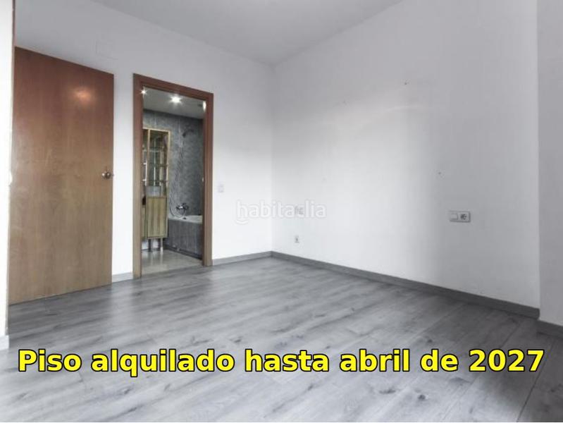 Foto 43f2577f-810c-44d2-86b5-90ec46b5f6a7. Piso en passatge compte borrell 2 venta de piso alquilado en mas rampinyo en Montcada i Reixac