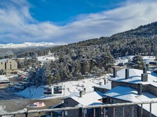 Dúplex a Carretera coma oriola 28. Duplex esquinero a pie de pistas masella